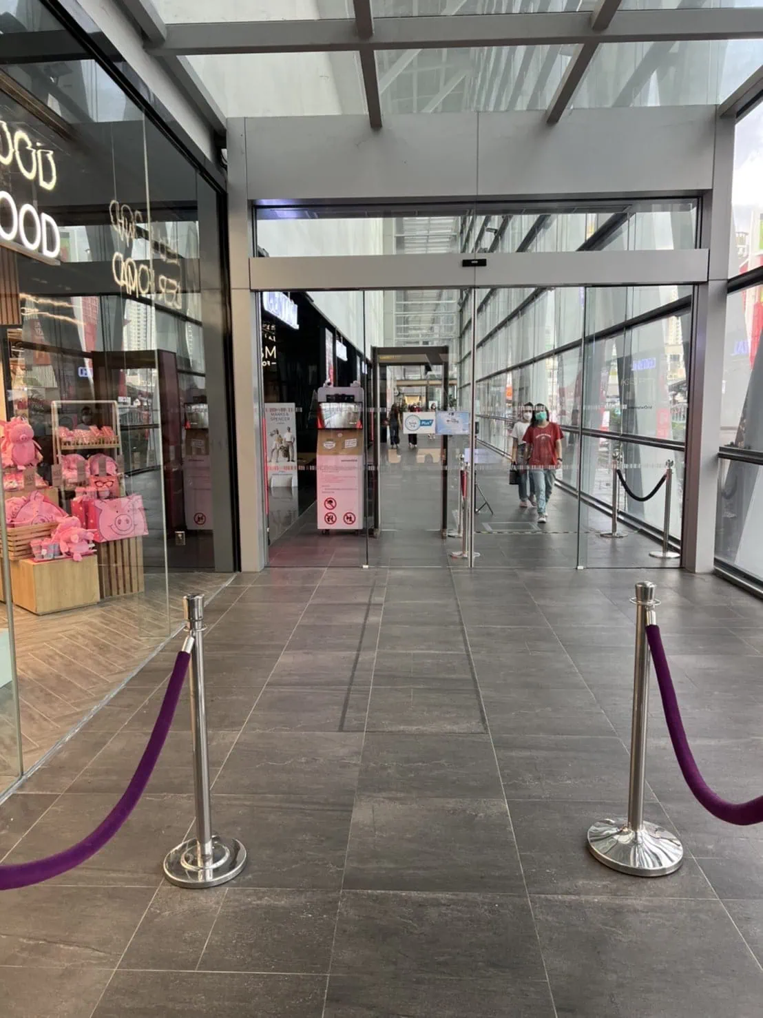 Central-World-Store-2-min
