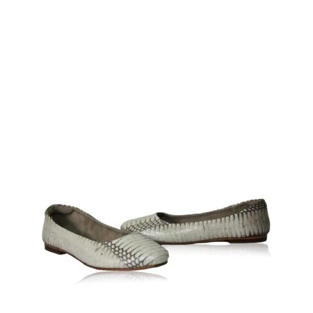 Cobra Flat Shoes