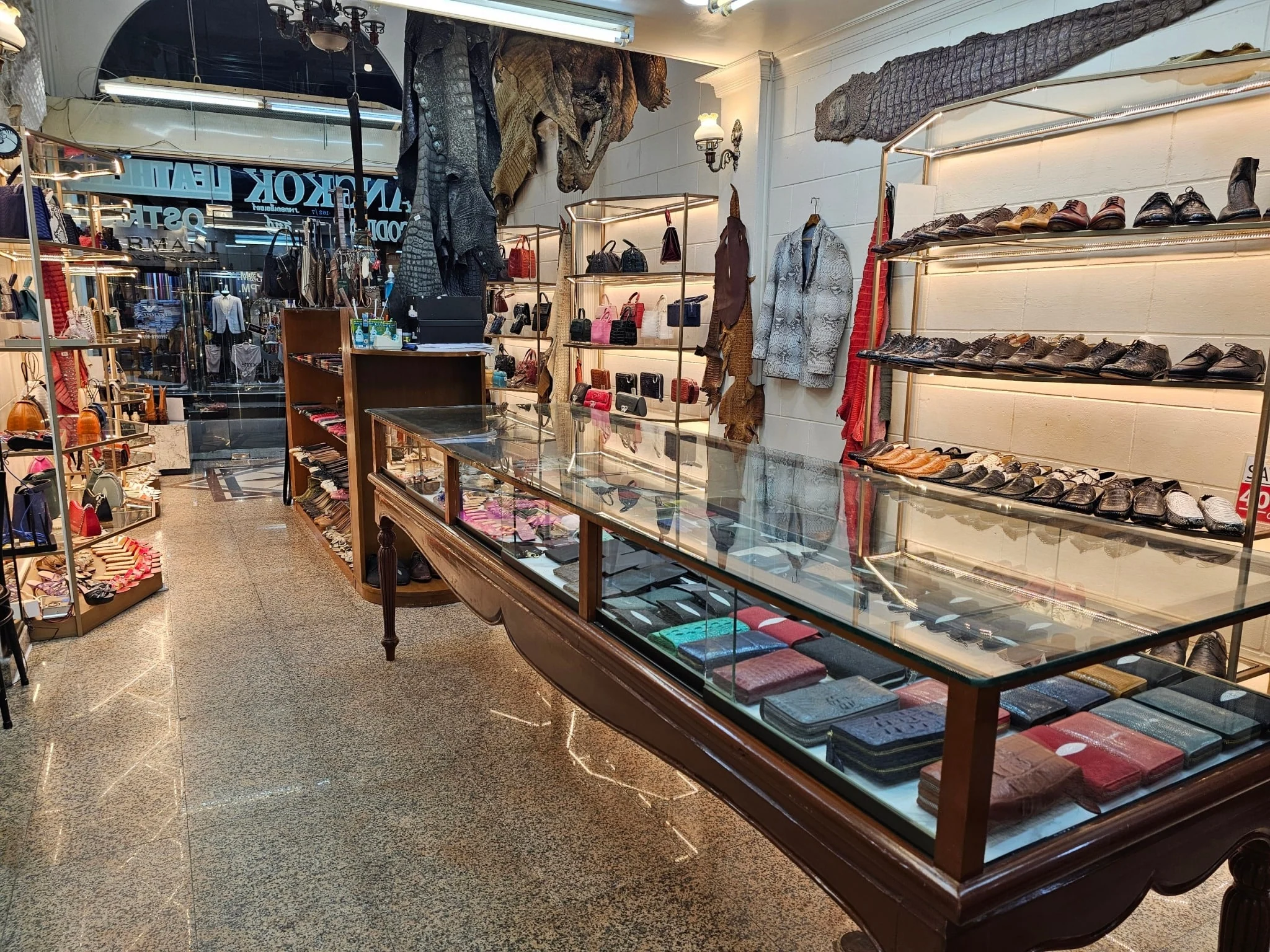 NARESDAMRI ROAD STORE