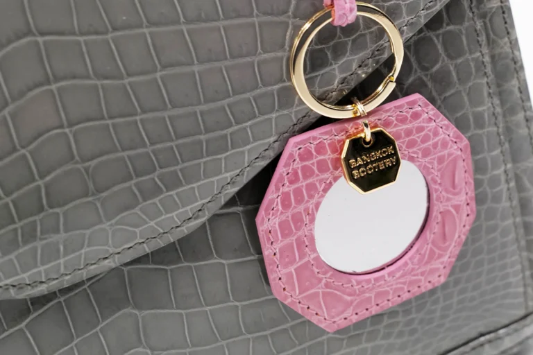 พวงกุญแจ กระจก 8 เหลี่ยม Bangkok Bootery