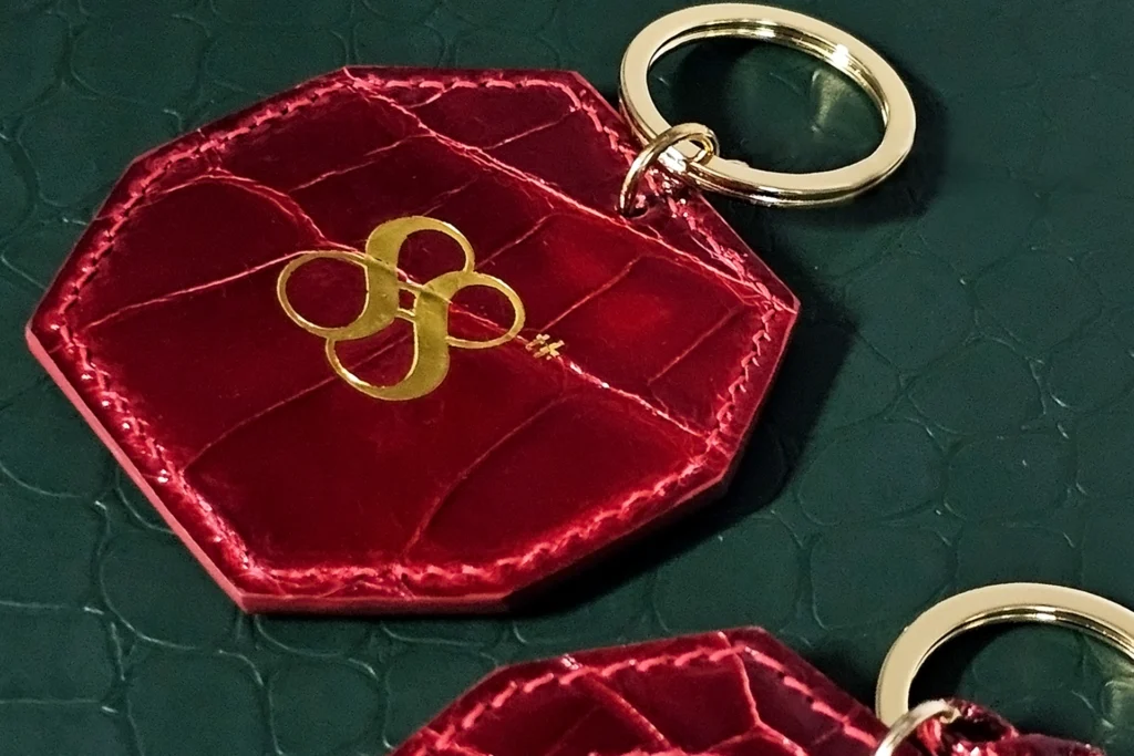 พวงกุญแจ กระจก 8 เหลี่ยม Bangkok Bootery