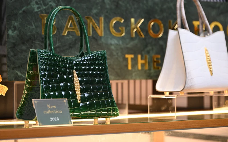 Bangkok bootery Gaysorn tower (Gaysorn Village) 2